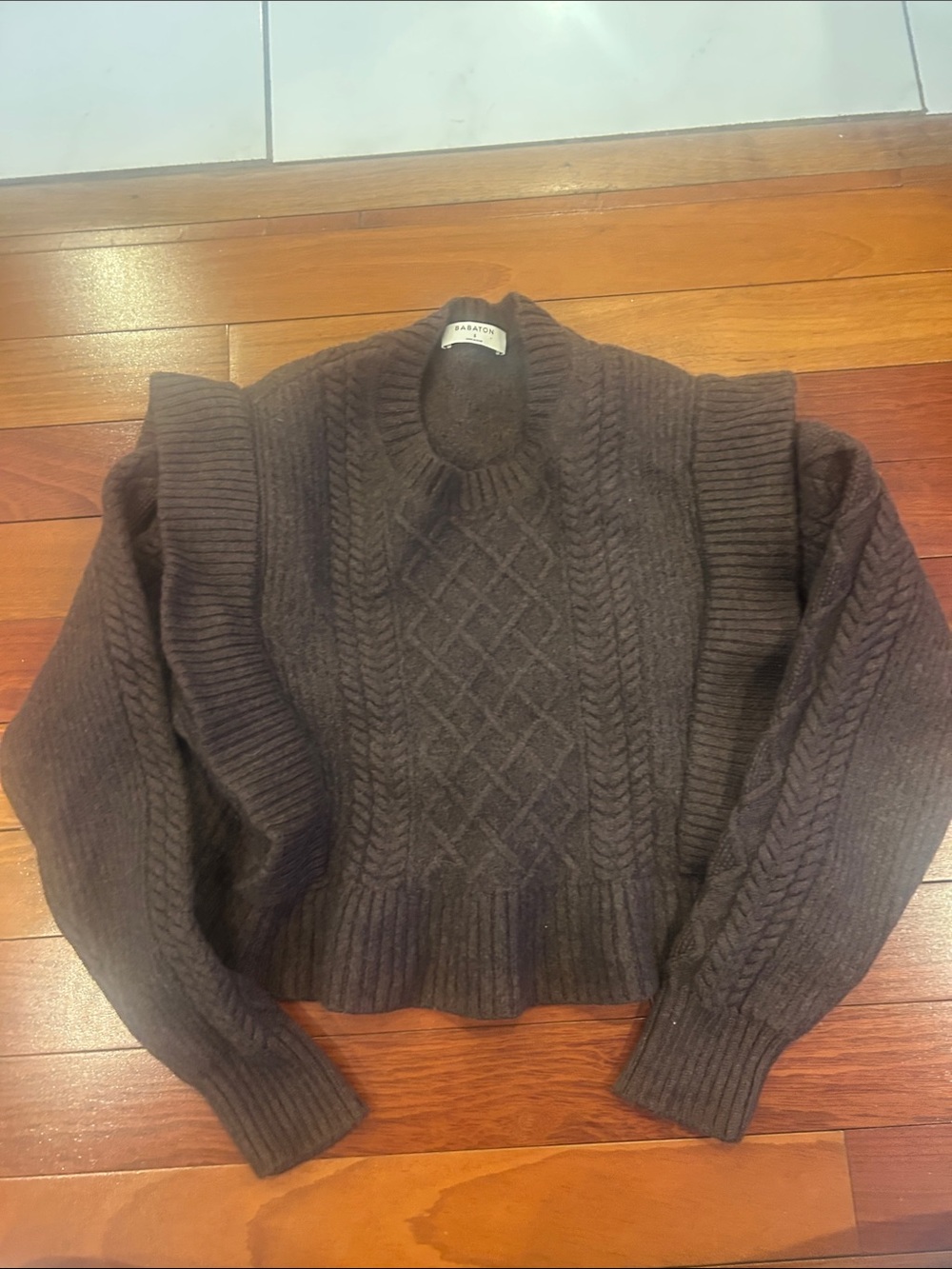 Babaton aritzia seek mocha Brown Cable-Knit Crewneck Sweater S W/shoulder pads